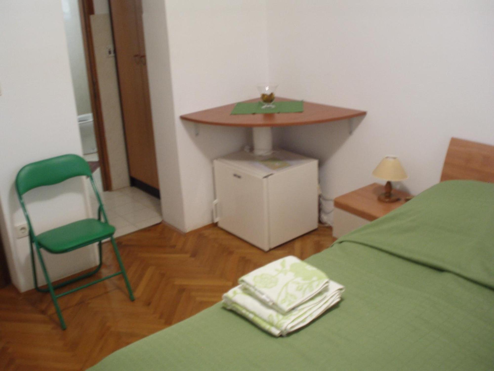 Apartments And Rooms Irena Ровин Стая снимка