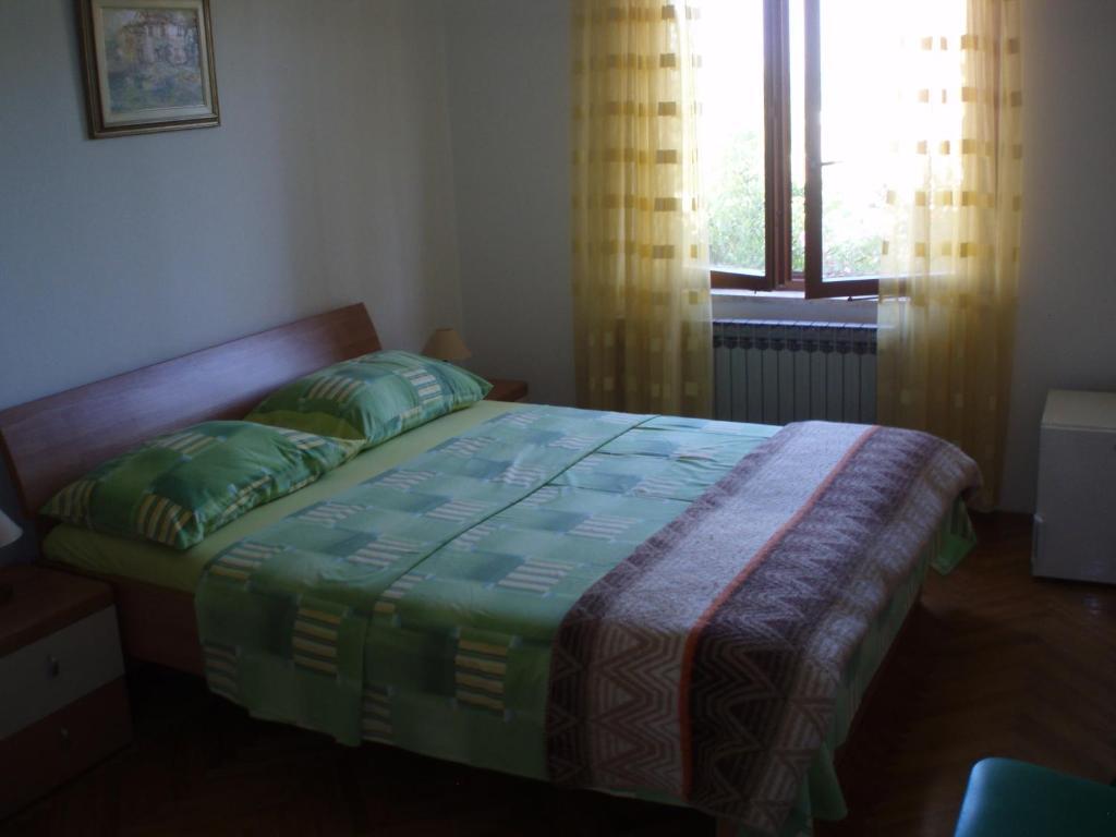 Apartments And Rooms Irena Ровин Стая снимка