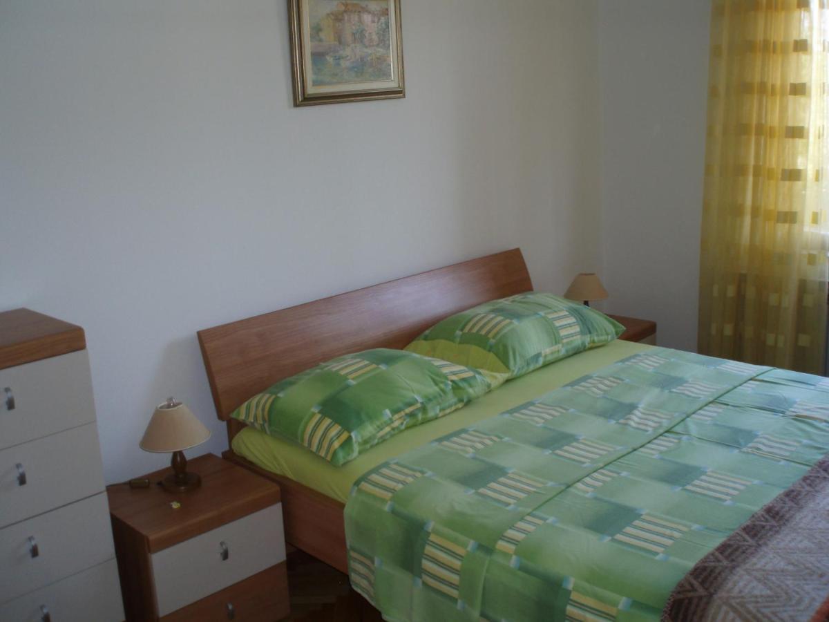 Apartments And Rooms Irena Ровин Стая снимка